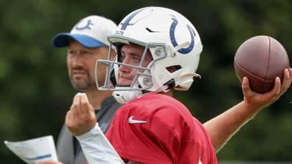 Raiders Linked to Former Notre Dame Star QB With Big Arm