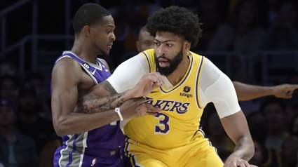 Lakers Star Anthony Davis Sounds Off on Playing Center