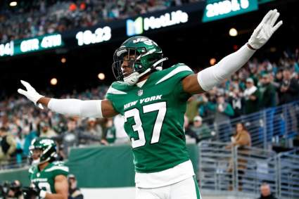 Ex-49ers Coach Shopping Starting Cornerback: Report