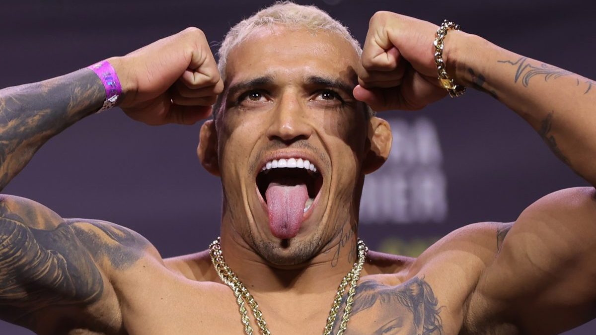 Video Charles Oliveira is a horse rider in his time away from the UFC and  has several horse tattoos  Calfkickercom