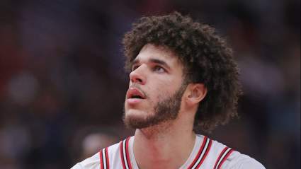 Bulls Star Lonzo Ball’s Father Gives Detailed Update on Son’s Injury