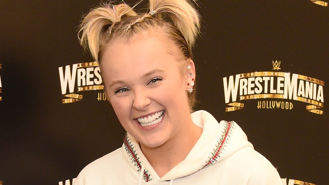 Fans Declare DWTS Finalist JoJo Siwa Just Won Halloween