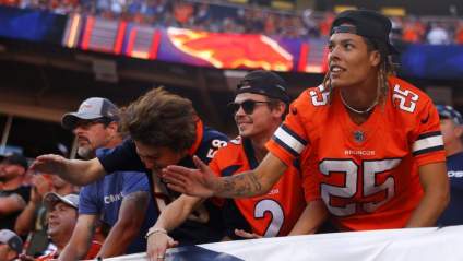 Denver Broncos Sign Homegrown Tight End, Former Patriots Draft Pick