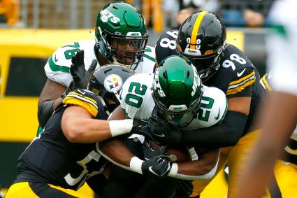 Steelers Rookie Offers Encouraging Injury Update After Surgery