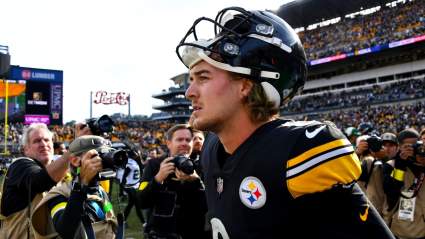 Kenny Pickett Sets Odd NFL Record in Steelers Debut