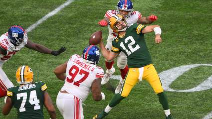 Aaron Rodgers Praises Giants Defender as ‘Premier Player’ in NFL