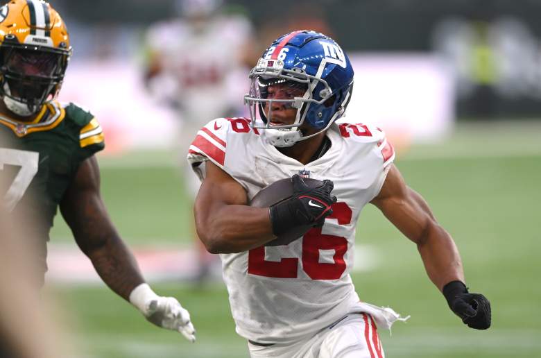 Saquon Barkley of the New York Giants runs with the ball against the  News Photo - Getty Images