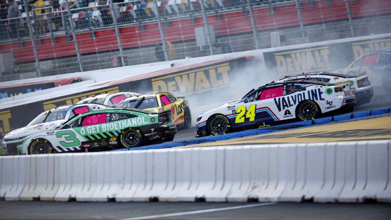 Wayward Sign Kickstarts NASCAR Playoff Chaos