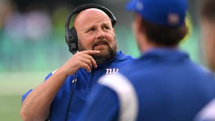 Giants Player Stuck in London For Days After Passport Issue [REPORT]