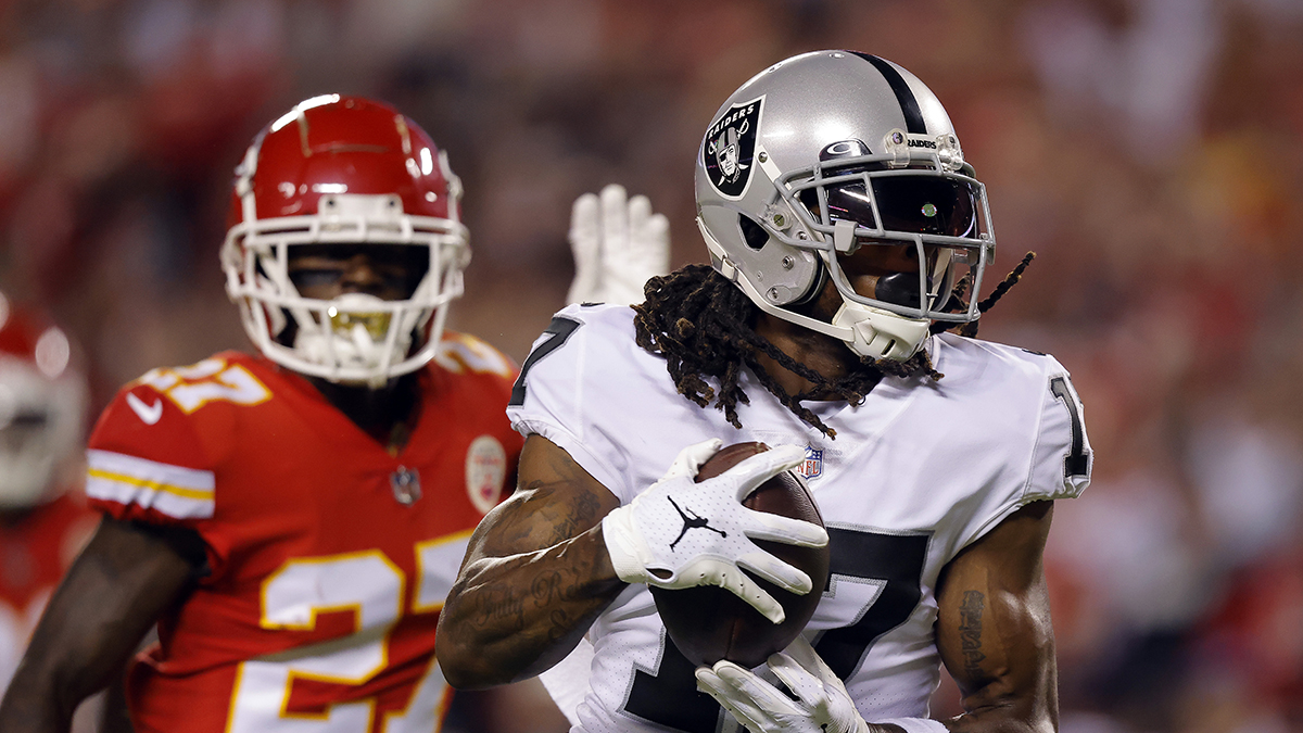 Davante Adams: Las Vegas Raiders receiver 'frustrated and angry