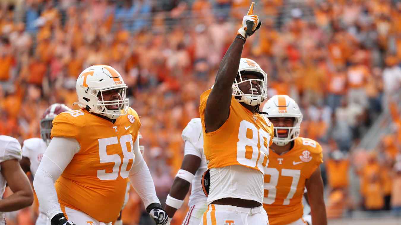 How to Watch Tennessee vs UT Martin Football Online Free