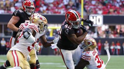 49ers Try Out 4 DBs, Award Speedy 4.39 Defender With Spot: Report