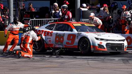 Chase Elliott Launches New ‘Virtual Restaurant’ for NASCAR Fans