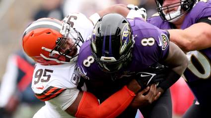 Browns Urged to Take Flier on Former Pro Bowl Pass Rusher