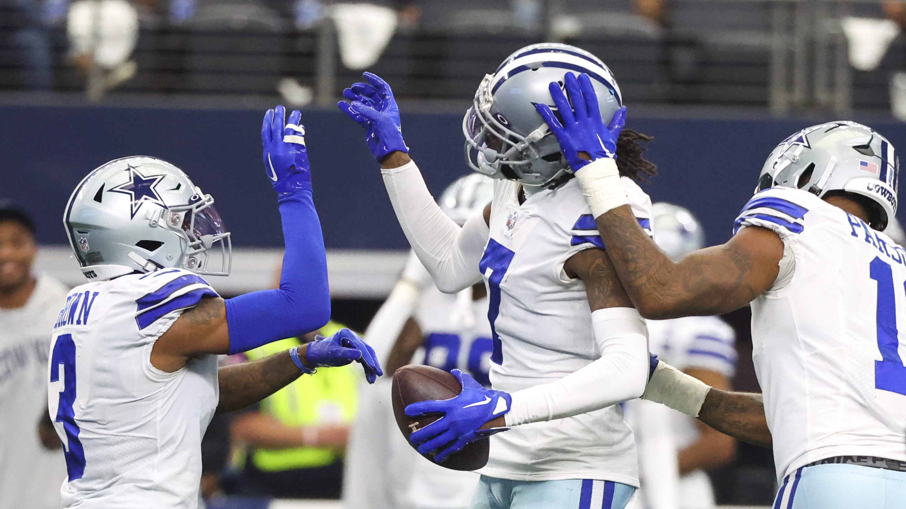 Detroit Lions vs Dallas Cowboys live online: Diggs interception