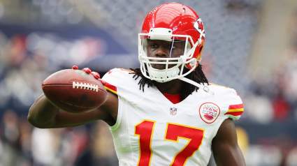 Chiefs’ Veteran WR Poached by AFC Squad on KC’s Schedule: Report