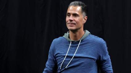 Lakers Urged to Find Third Team For Blockbuster Trade