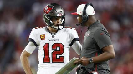 Bucs Urged to Make Change at Play Caller: Analysis