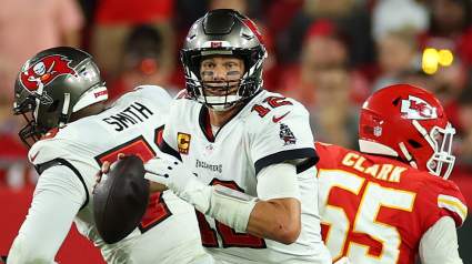 Tom Brady’s Injuries a Growing Concern, NFL Insider Says