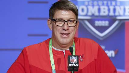 Proposed Trade Sends Buccaneers a $121 Million 3-Time Pro Bowl Quarterback