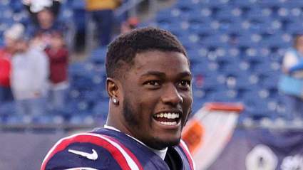 Analyst Gives Patriots Ultimatum on Veteran RB: ‘Why Is he on the Roster?!’
