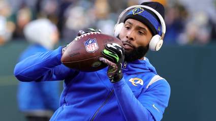 Bills Urged to Sign Coveted Free Agent After WRs Struggle in Jets Loss