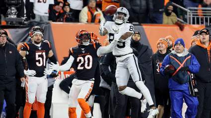 Ex-Raiders Starting WR Signs With AFC West Rival