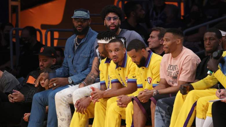 The Lakers bench in 2021-22