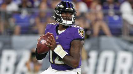 Bears Legend Thinks Team Should Go After Promising Young QB Amid Justin Fields Injury