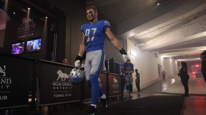 Aidan Hutchinson Details Mature Approach Through Lions’ Rookie Year