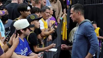 NBA Execs: ‘Muddy’ Trade Season Heating Up for Lakers, Others