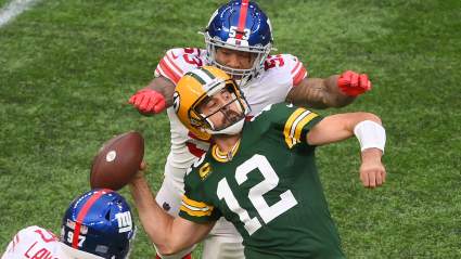 Giants Have 2 Reasons to Believe in Aaron Rodgers Trade Scenario