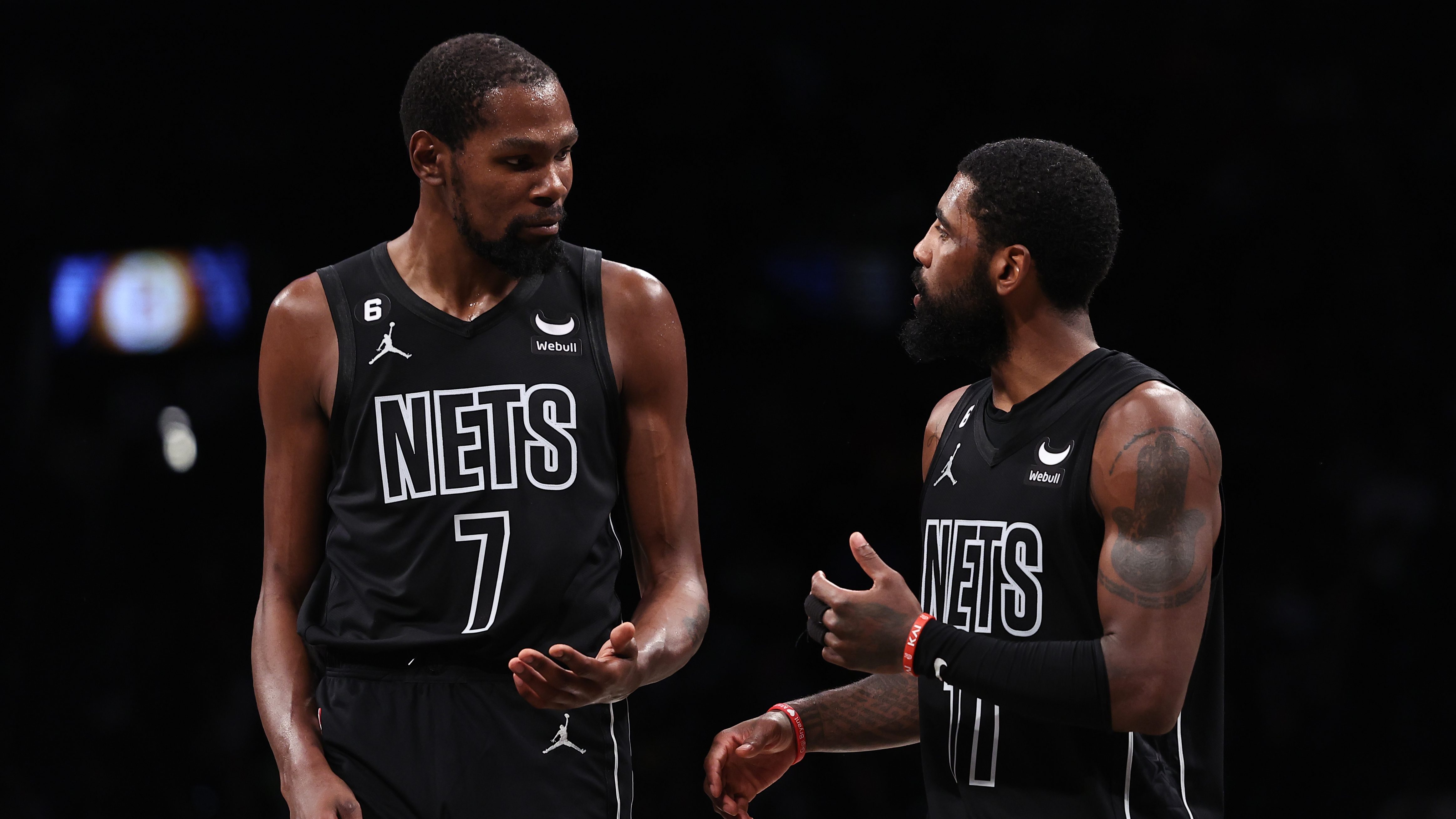 Kyrie Irving Reacts To Nets Blockbuster Kevin Durant Trade