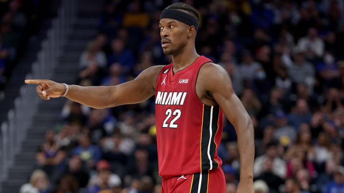 Heat's Jimmy Butler Hilariously Calls Out Teammate's Lack of Skill