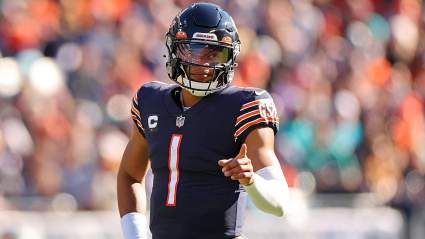 Former NFL GM Has Strong Words for Bears on Justin Fields