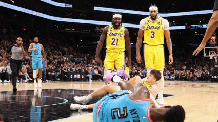 Lakers’ Patrick Beverley Goes Off on Suns’ Deandre Ayton