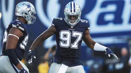 Bears Sign Former Cowboys 1st-Round Pass Rusher to Active Roster