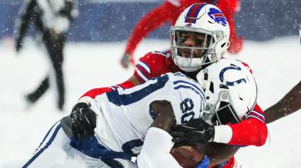 Video of Bills Safety Running Shirtless Out of Snowstorm Goes Viral