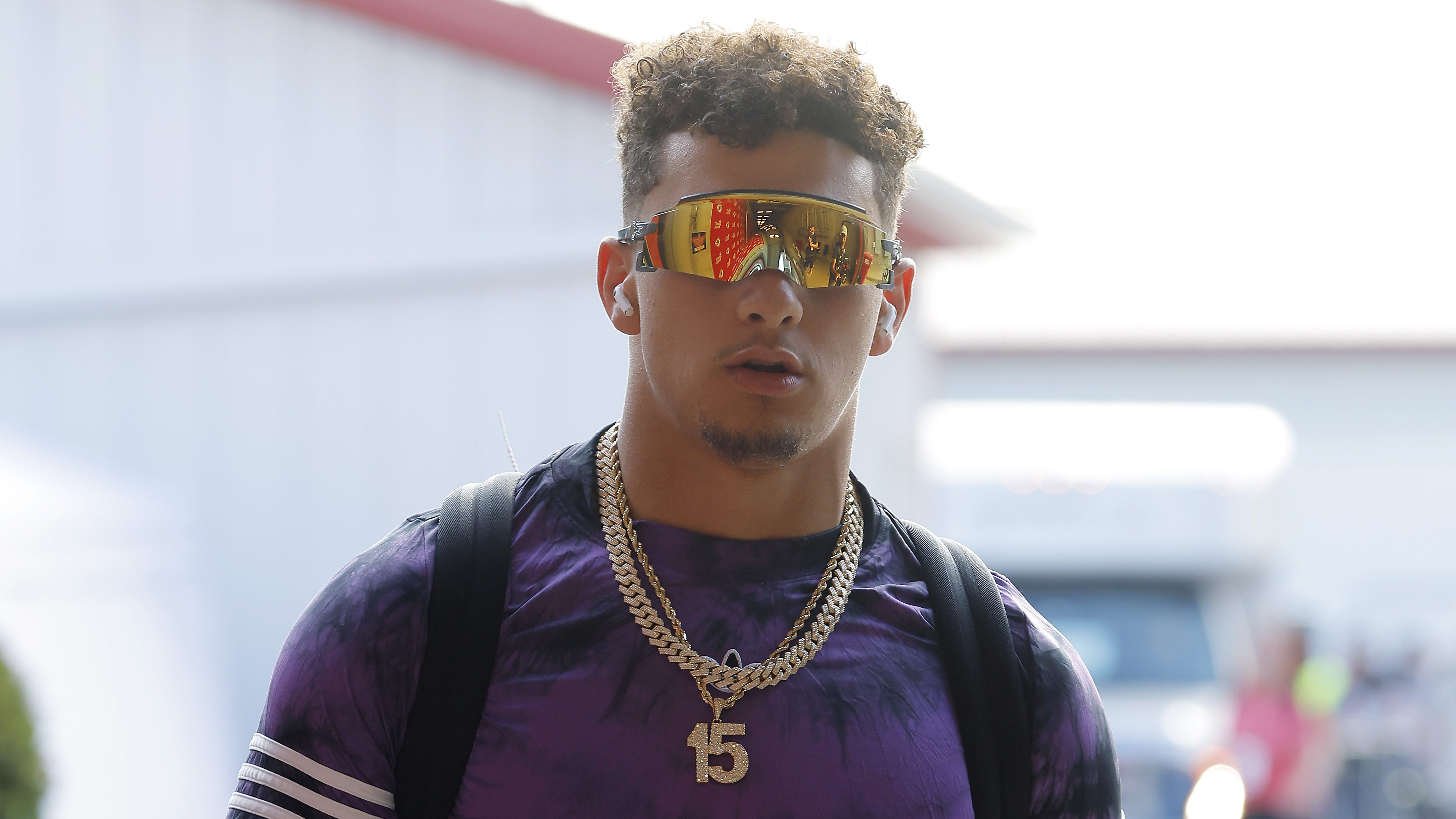 Patrick Mahomes stars in new commercial for Oakley sunglasses