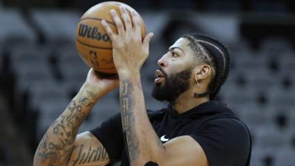 Lakers Issued Stern Warning After Anthony Davis Injury