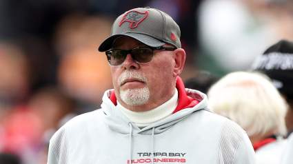 Ex-Bucs QB, Former NFL 1st-Round Pick, Signs With NFC Contender