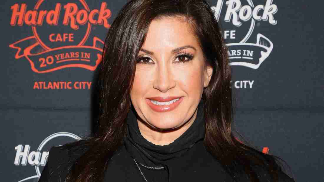 Jacqueline Laurita Shares Rare Pic Of 20 Year Old Son 5578