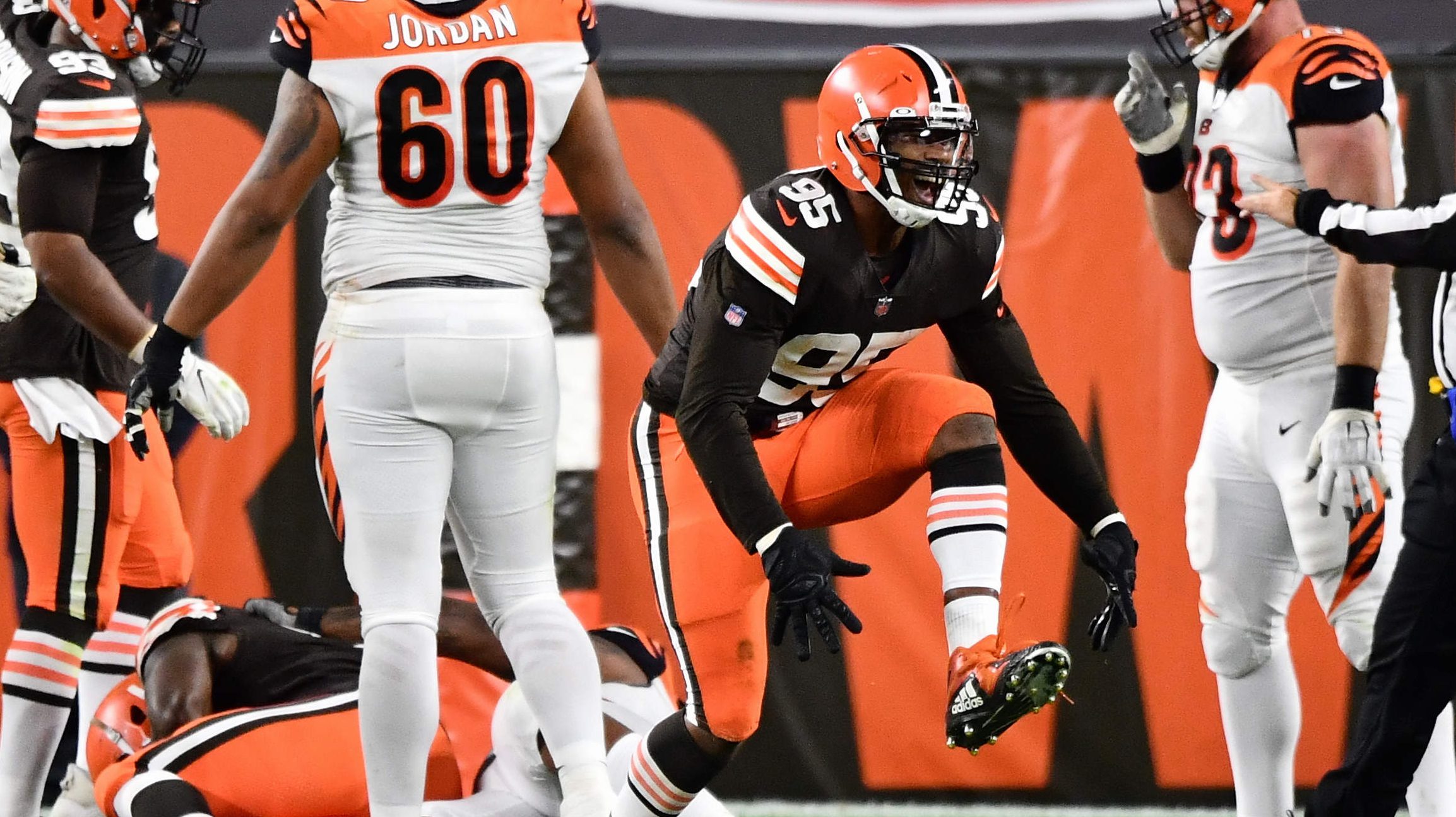 Bengals' Burrow, Winless Vs. Browns, Has Words For Garrett