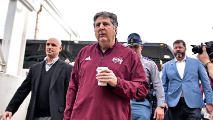 49ers’ Kyle Shanahan Reacts to Death of Mike Leach