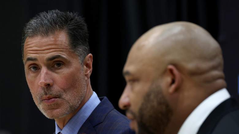Lakers GM Rob Pelinka (left) and head coach Darvin Ham at a press conference