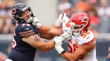 Bears Update Frightening Injury to Starting OL Teven Jenkins