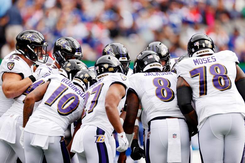 Ravens offensive huddle