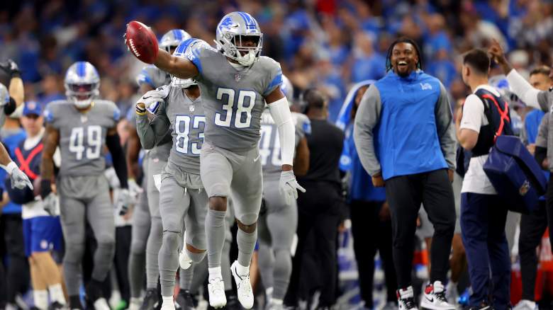 Dan Campbell's Fired Up Locker Room Speech After Lions' Win Was So Good