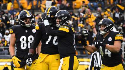 Steelers QB Kenny Pickett Buys O-Line Expensive Christmas Gifts