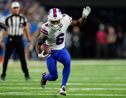 Video of Bills Wide Receiver’s Christmas Gift to Teammates Goes Viral